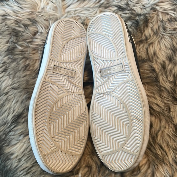 Lacoste shoes - Picture 2 of 5